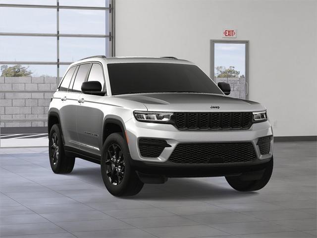 new 2025 Jeep Grand Cherokee car, priced at $45,030