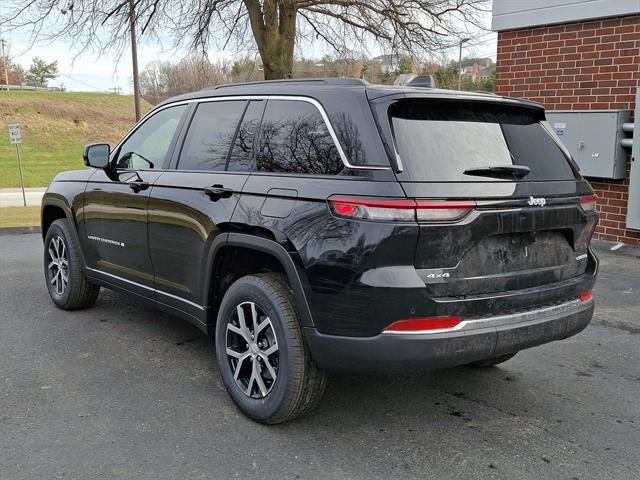 new 2025 Jeep Grand Cherokee car, priced at $44,795