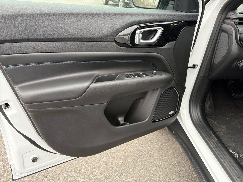 new 2026 Jeep Compass car, priced at $36,175