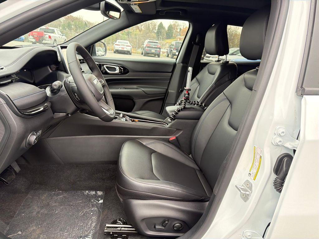 new 2026 Jeep Compass car, priced at $36,175