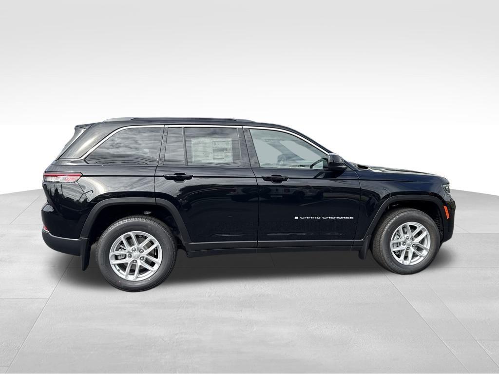 new 2025 Jeep Grand Cherokee car, priced at $37,961