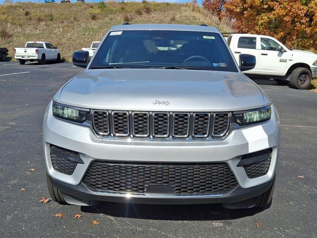 new 2024 Jeep Grand Cherokee car, priced at $37,773