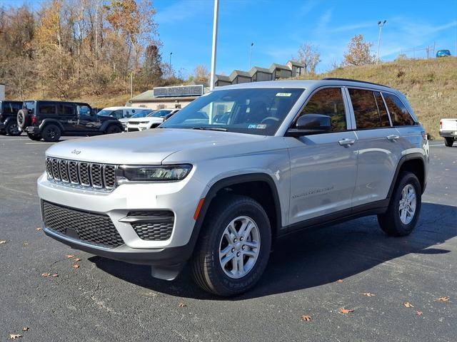 new 2024 Jeep Grand Cherokee car, priced at $37,773