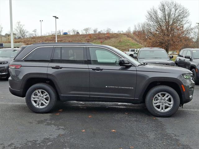 new 2025 Jeep Grand Cherokee car, priced at $39,925