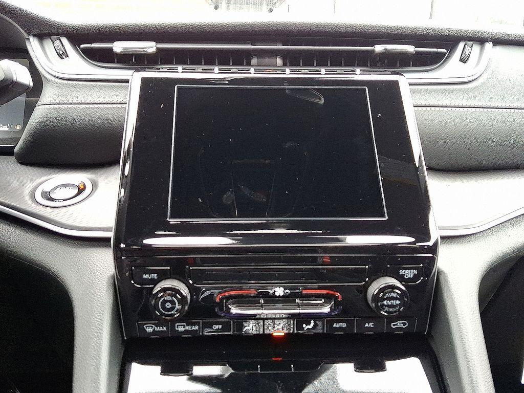 new 2025 Jeep Grand Cherokee car, priced at $34,585