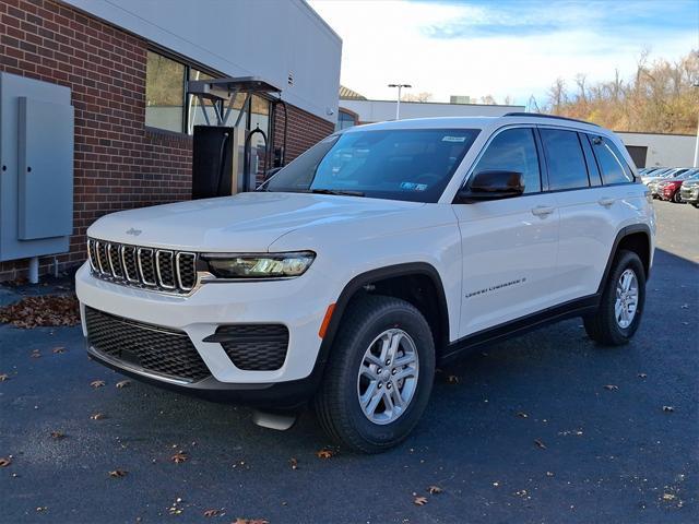 new 2024 Jeep Grand Cherokee car, priced at $36,237