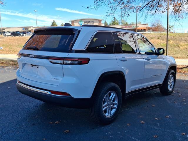 new 2024 Jeep Grand Cherokee car, priced at $36,237