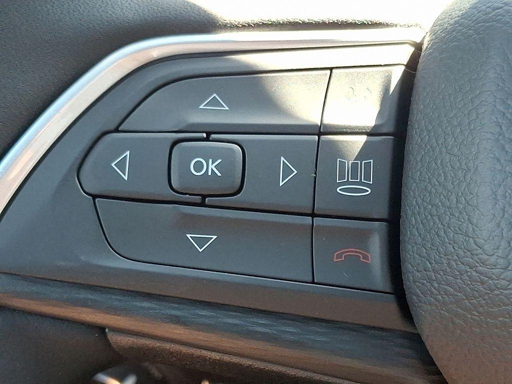 new 2025 Jeep Grand Cherokee L car, priced at $40,218