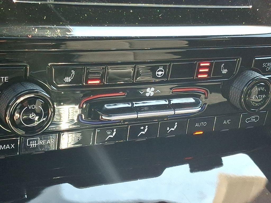 new 2025 Jeep Grand Cherokee L car, priced at $40,218