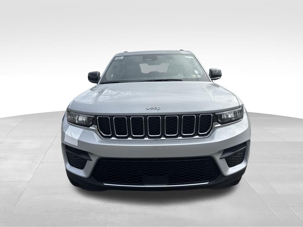 new 2025 Jeep Grand Cherokee car, priced at $37,961