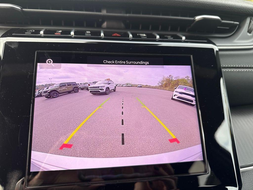 new 2025 Jeep Grand Cherokee car, priced at $37,961