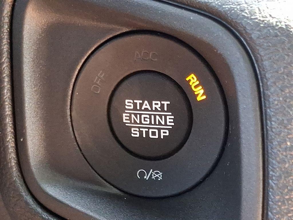 new 2025 Jeep Wrangler car, priced at $40,818