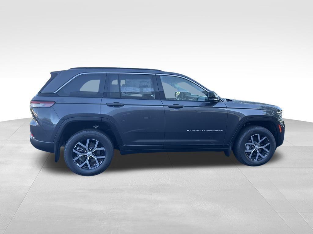 new 2025 Jeep Grand Cherokee L car, priced at $37,618