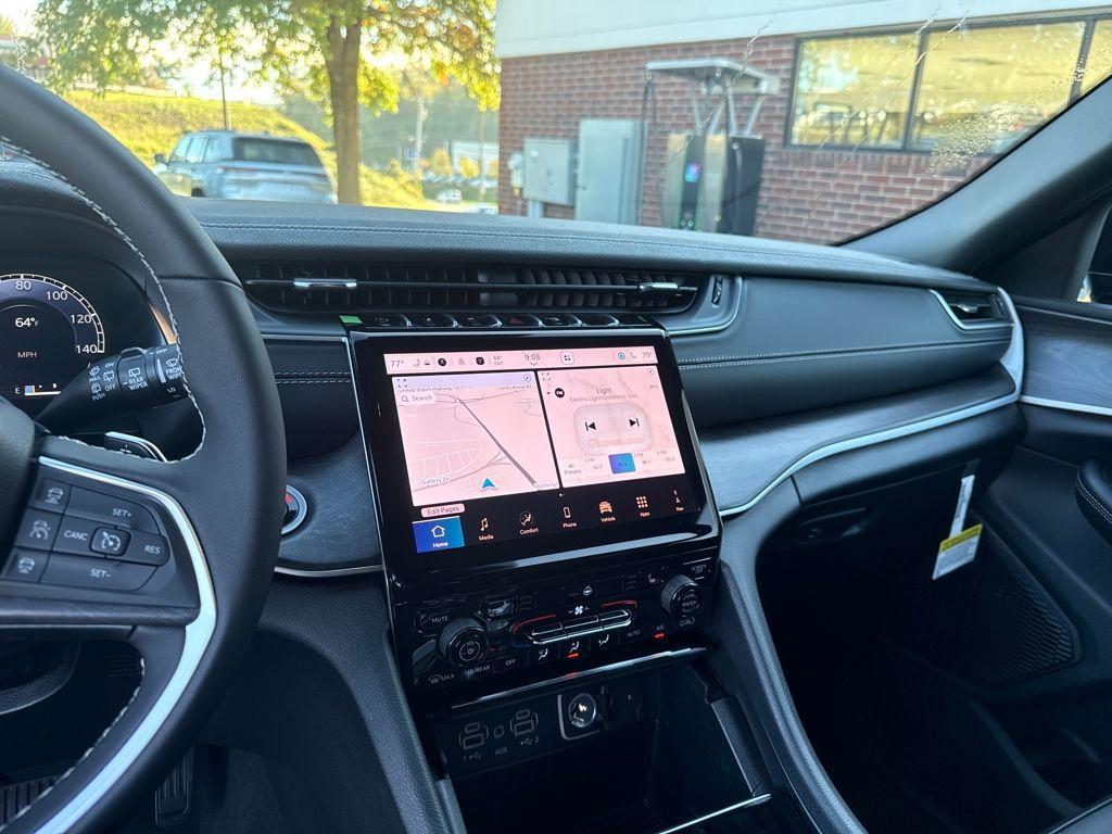 new 2025 Jeep Grand Cherokee L car, priced at $37,618