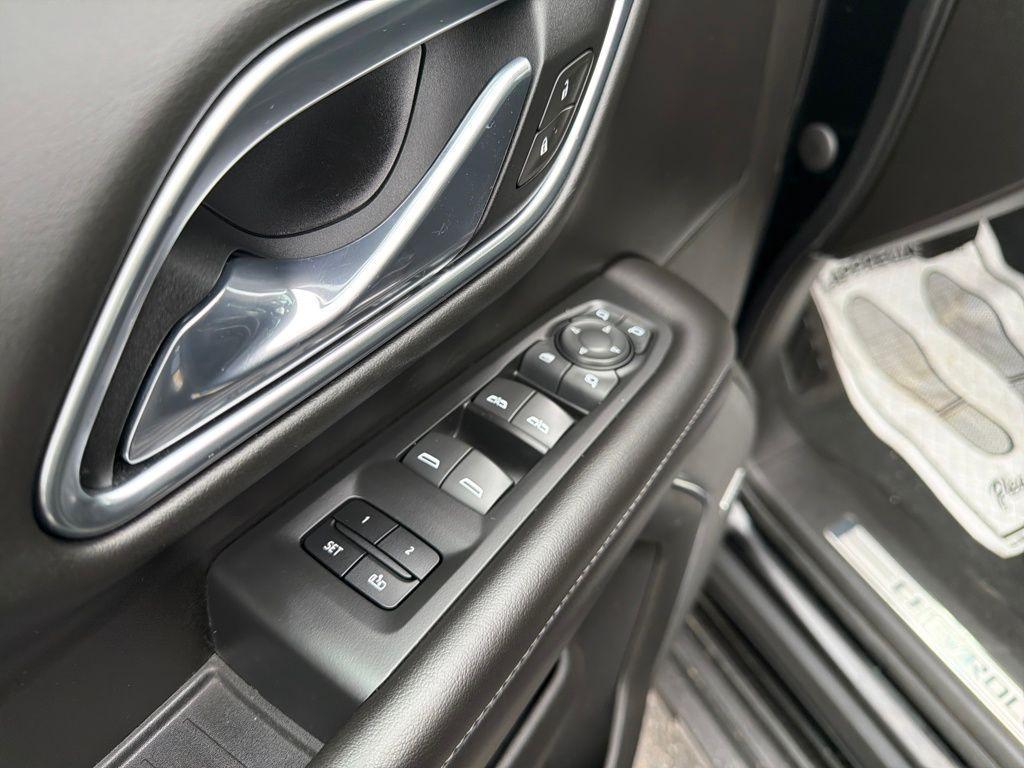 used 2021 Chevrolet Suburban car, priced at $35,000