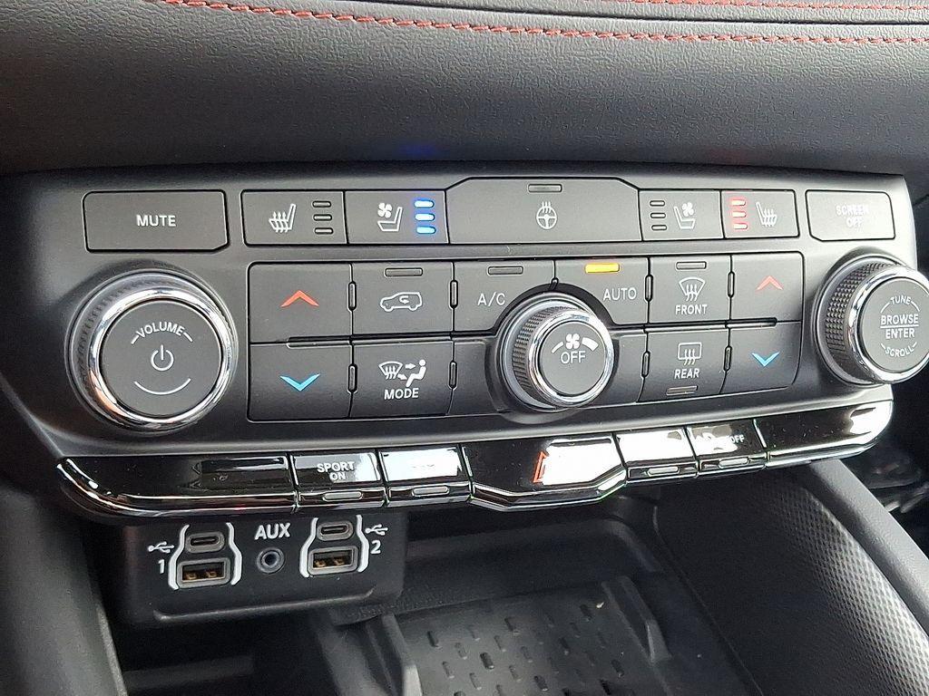 new 2025 Dodge Durango car, priced at $50,717