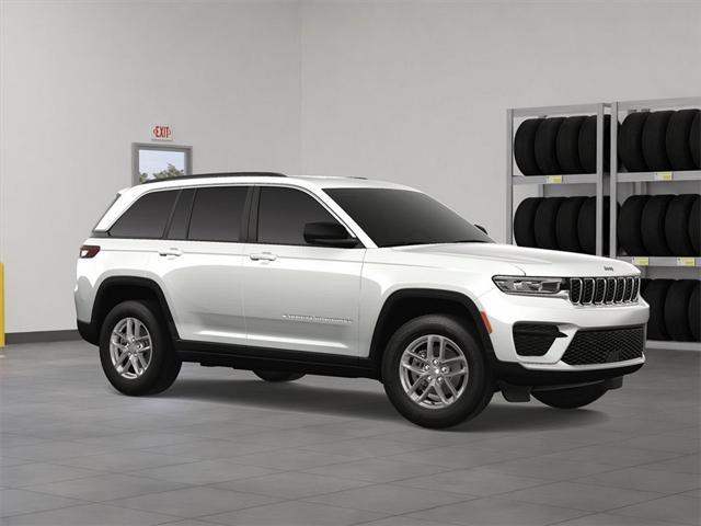 new 2025 Jeep Grand Cherokee car, priced at $40,080