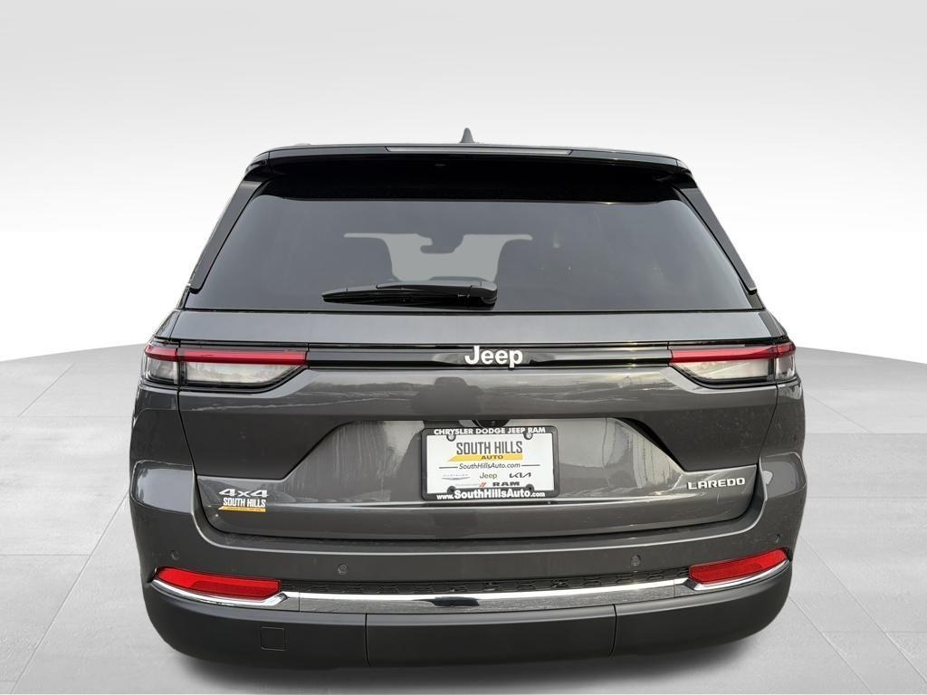 new 2025 Jeep Grand Cherokee car, priced at $38,291