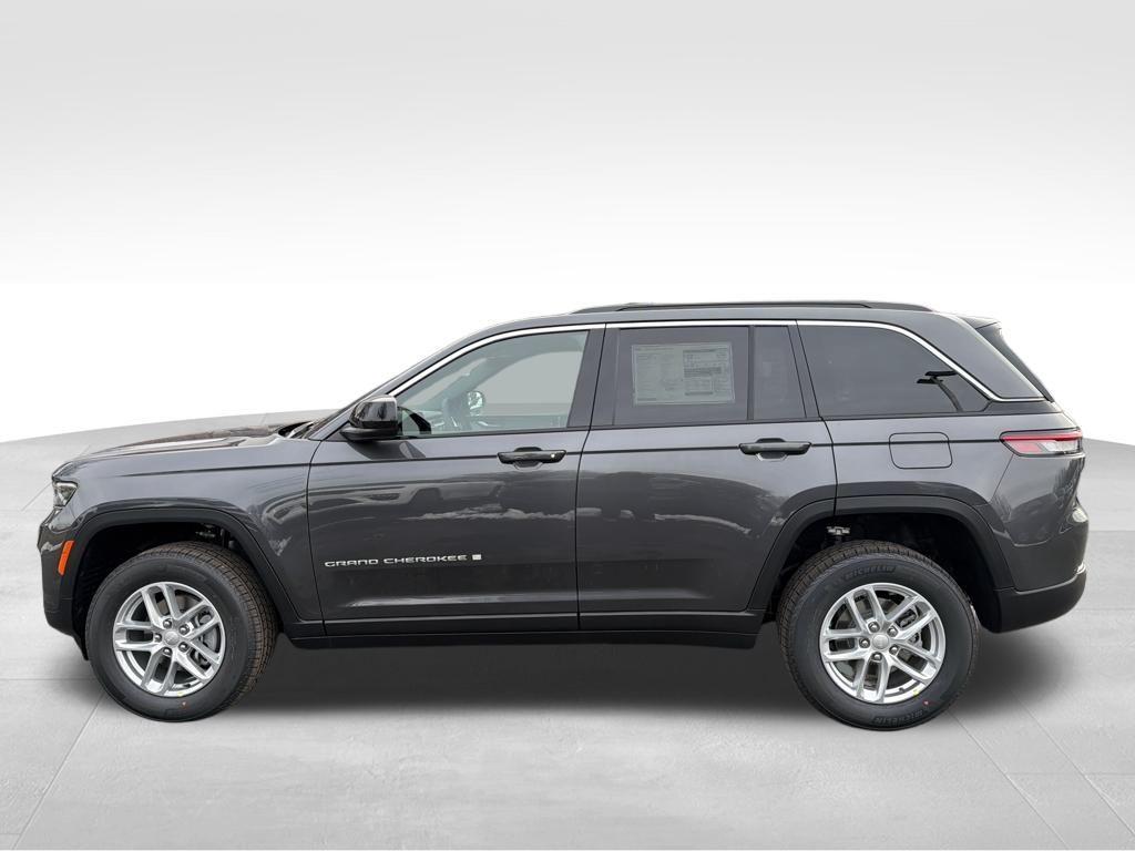new 2025 Jeep Grand Cherokee car, priced at $38,291