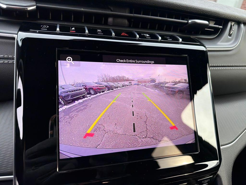 new 2025 Jeep Grand Cherokee car, priced at $38,291