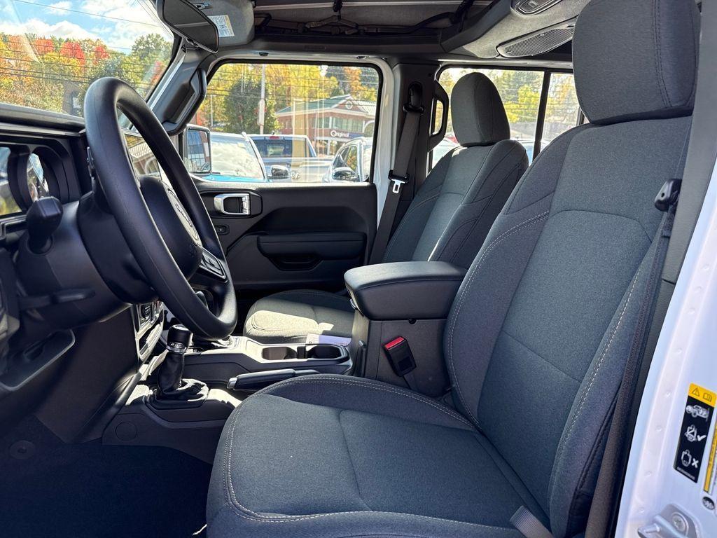 new 2026 Jeep Wrangler car, priced at $38,850