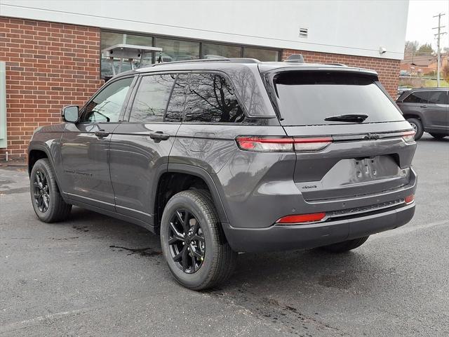 new 2025 Jeep Grand Cherokee car, priced at $45,030