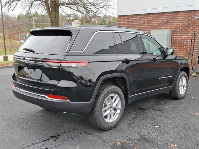 new 2025 Jeep Grand Cherokee car, priced at $37,175