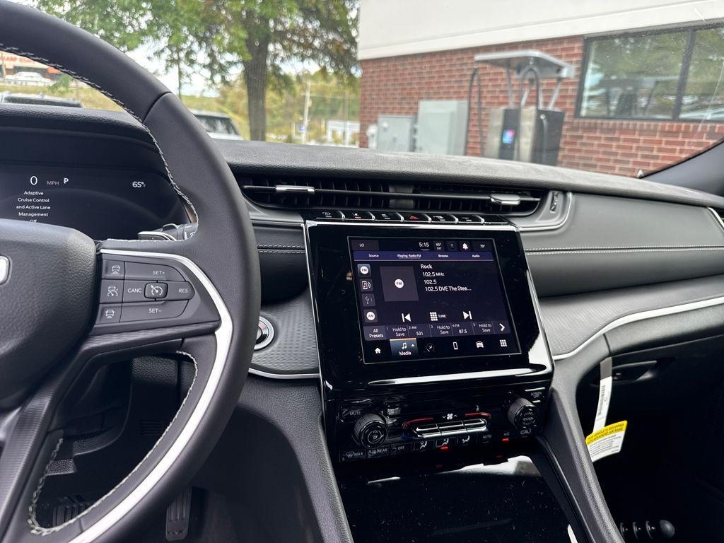 new 2025 Jeep Grand Cherokee car, priced at $37,435