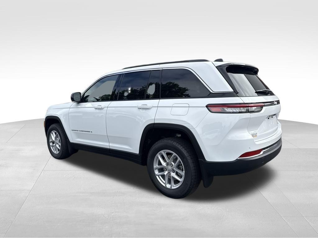 new 2025 Jeep Grand Cherokee car, priced at $37,435