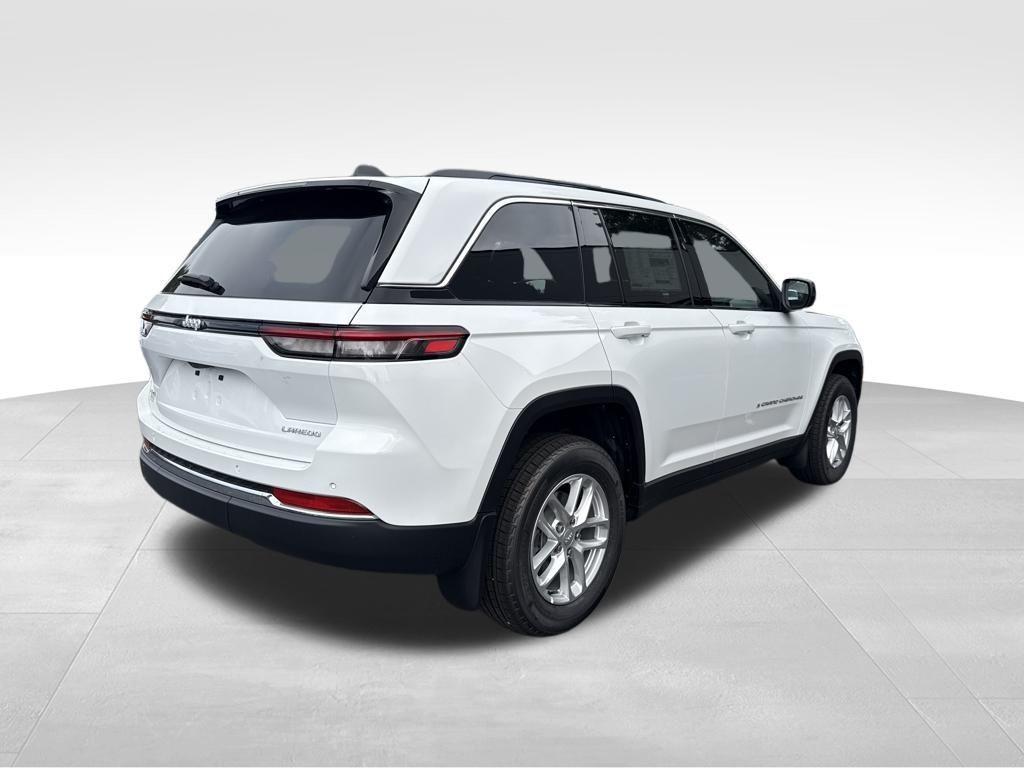 new 2025 Jeep Grand Cherokee car, priced at $37,435