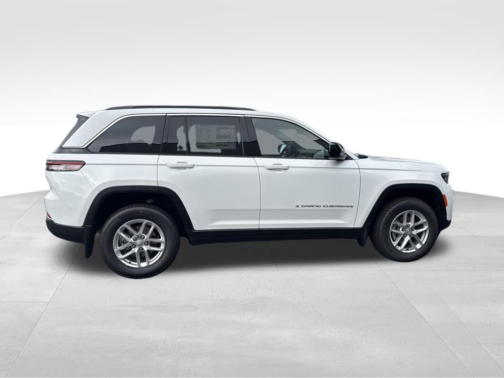 new 2025 Jeep Grand Cherokee car, priced at $37,435