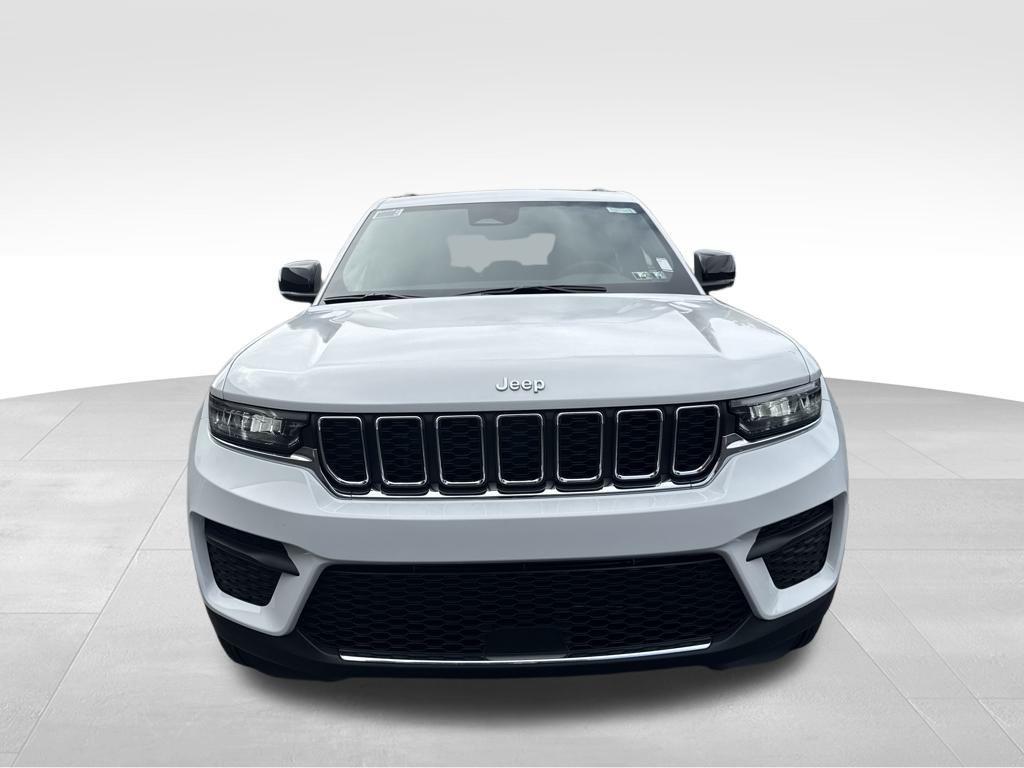 new 2025 Jeep Grand Cherokee car, priced at $37,435