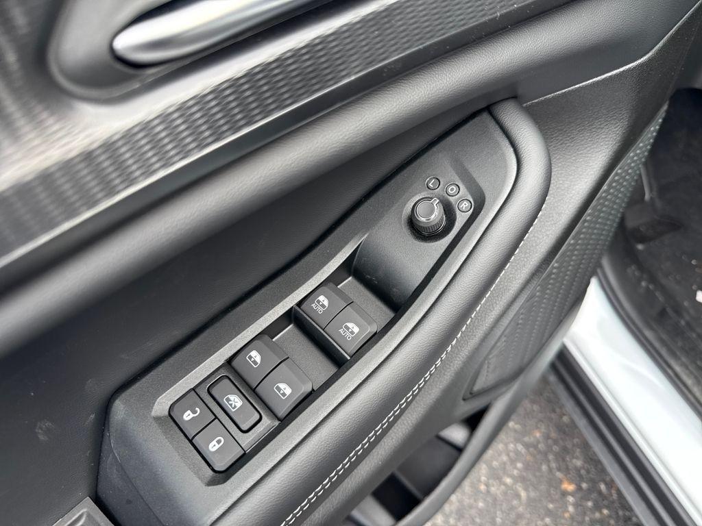 new 2025 Jeep Grand Cherokee car, priced at $37,435