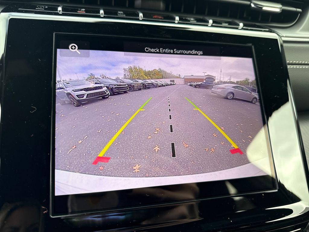 new 2025 Jeep Grand Cherokee car, priced at $37,435