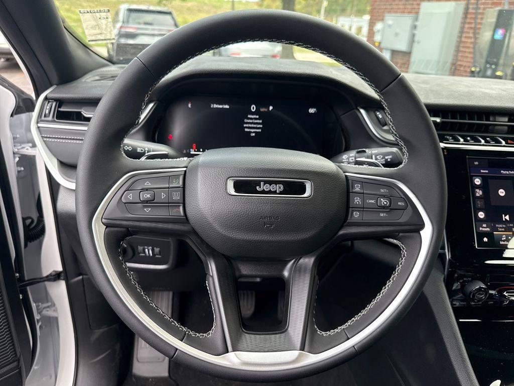 new 2025 Jeep Grand Cherokee car, priced at $37,435