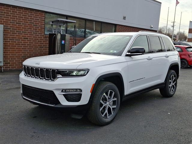 new 2025 Jeep Grand Cherokee car, priced at $49,640