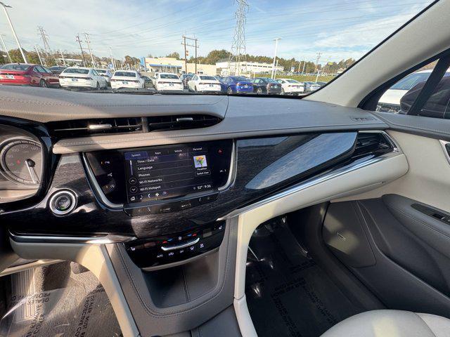 used 2022 Cadillac XT6 car, priced at $35,995