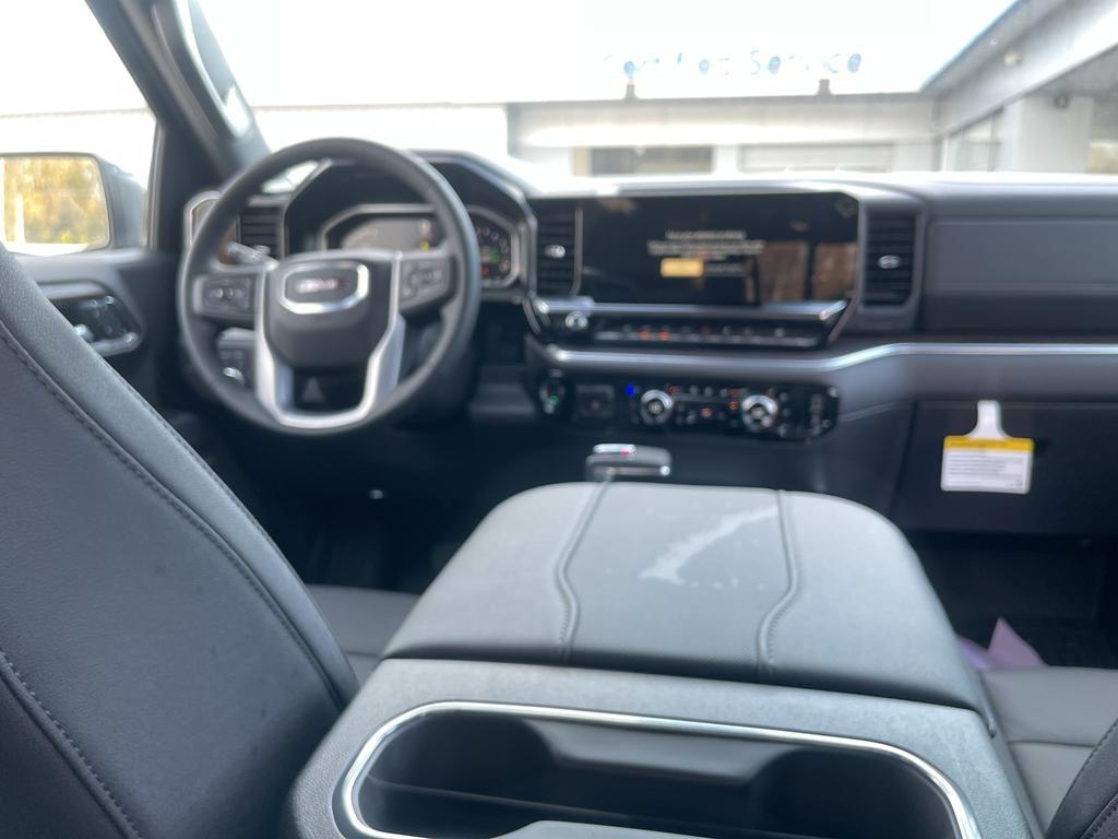 new 2026 GMC Sierra 1500 car, priced at $68,235
