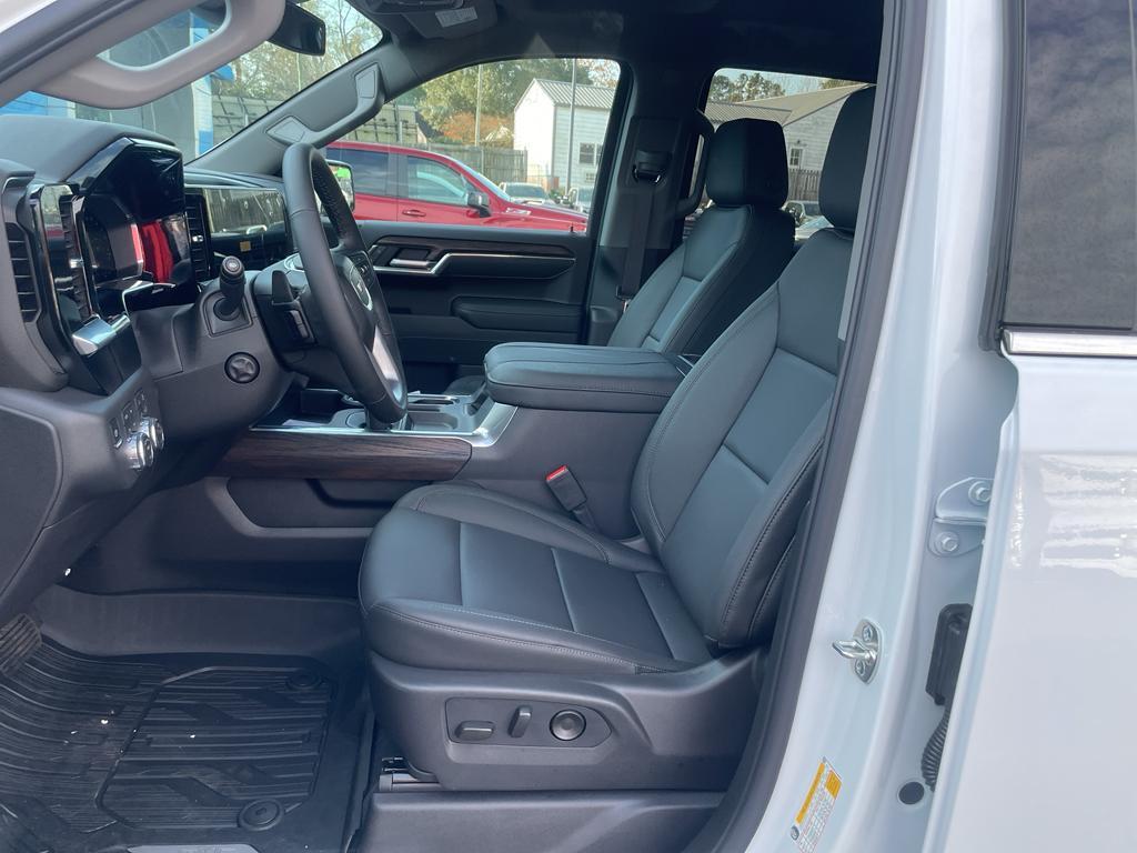 new 2026 GMC Sierra 1500 car, priced at $68,235