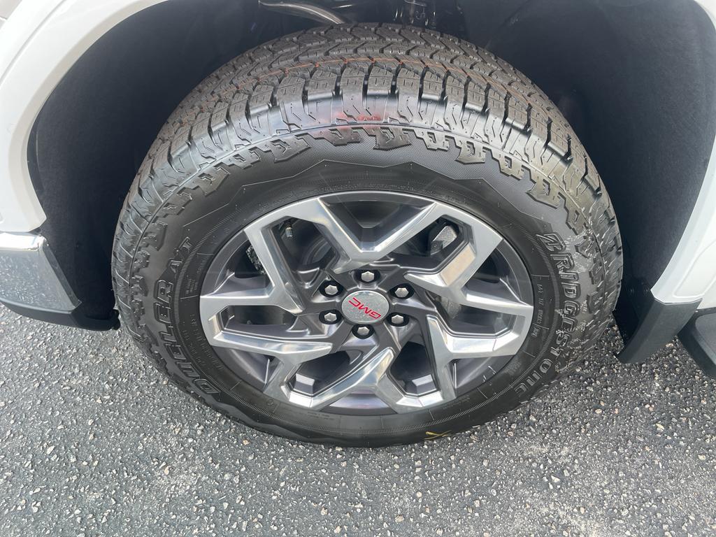 new 2026 GMC Sierra 1500 car, priced at $68,235