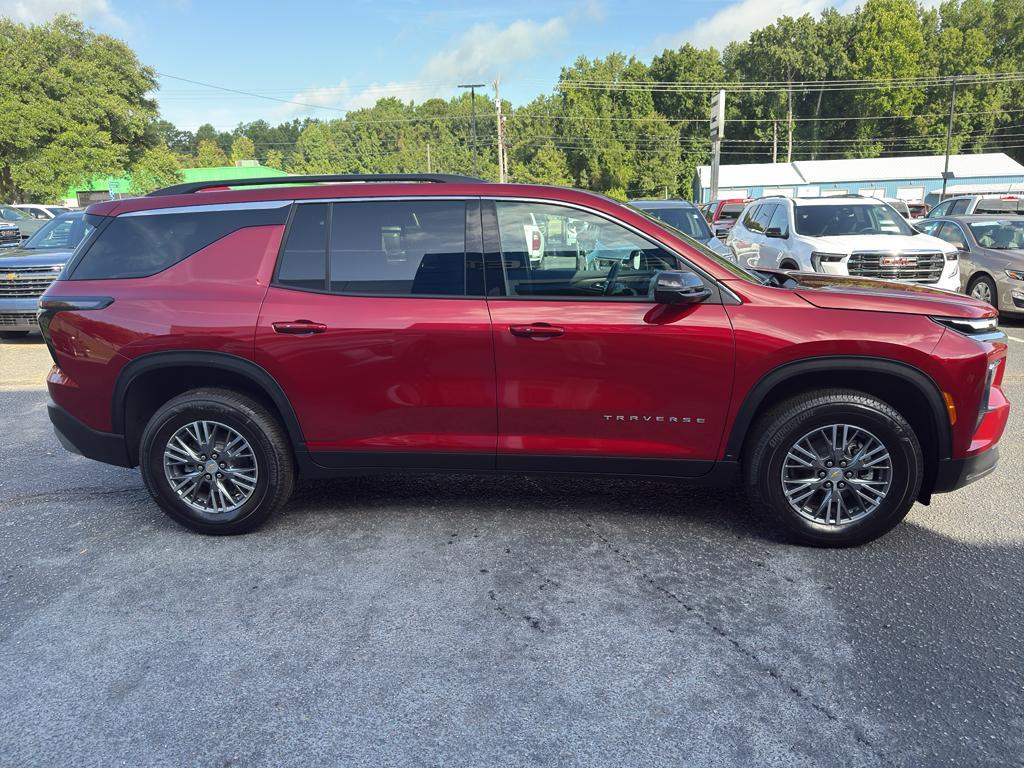 new 2025 Chevrolet Traverse car, priced at $43,480