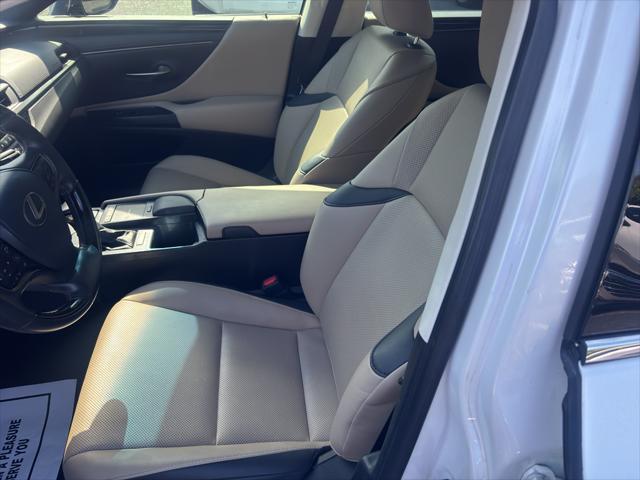 used 2021 Lexus ES 350 car, priced at $34,995