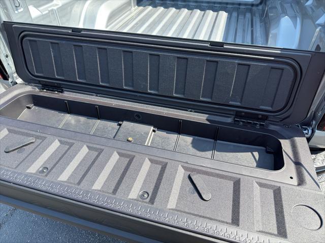 new 2025 Chevrolet Colorado car, priced at $35,325