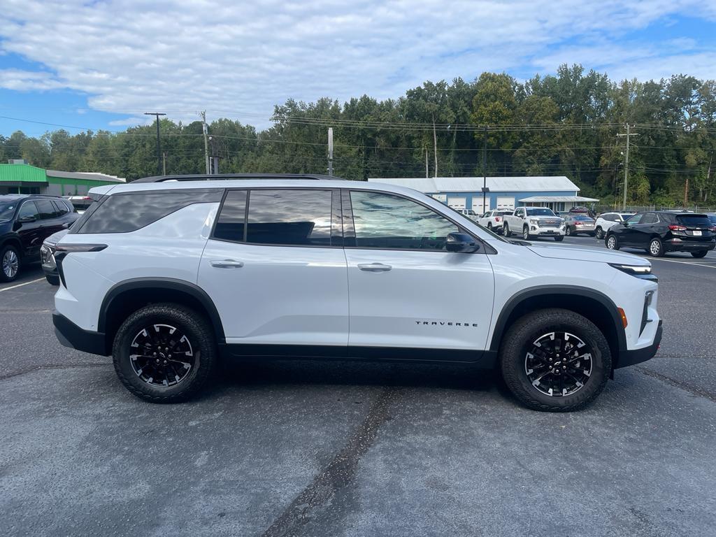 new 2026 Chevrolet Traverse car, priced at $57,415
