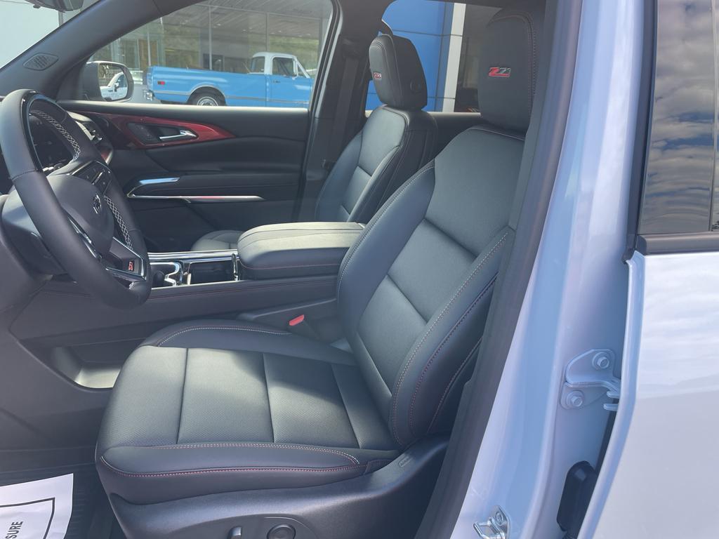 new 2026 Chevrolet Traverse car, priced at $57,415