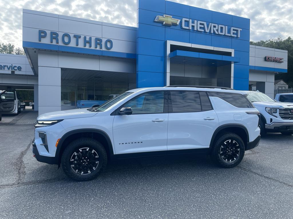 new 2026 Chevrolet Traverse car, priced at $57,415