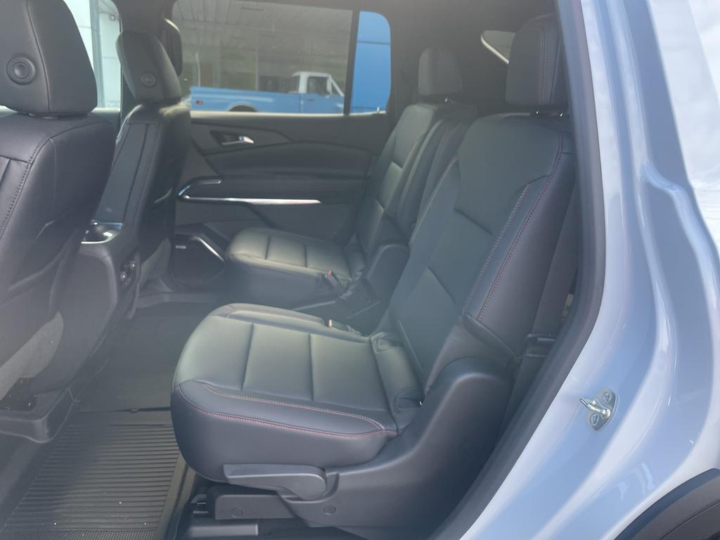 new 2026 Chevrolet Traverse car, priced at $57,415