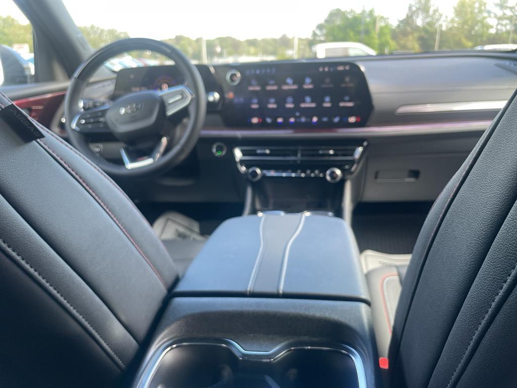 new 2026 Chevrolet Traverse car, priced at $57,415