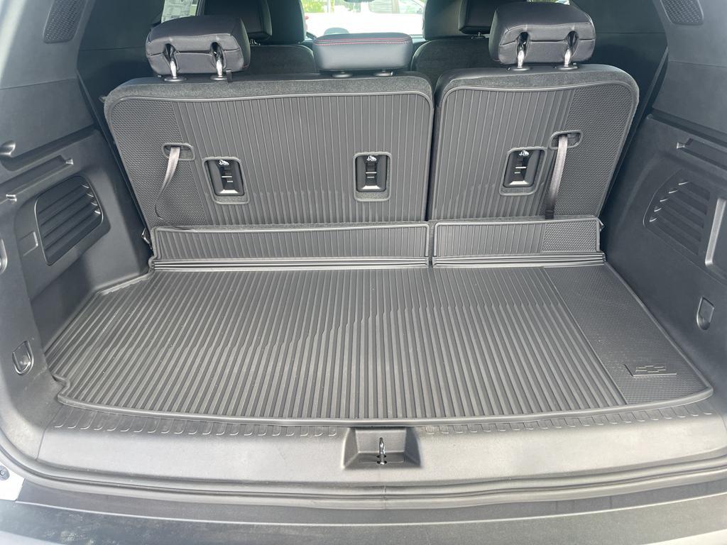 new 2026 Chevrolet Traverse car, priced at $57,415