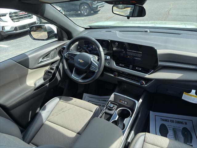 new 2026 Chevrolet Equinox car, priced at $33,140